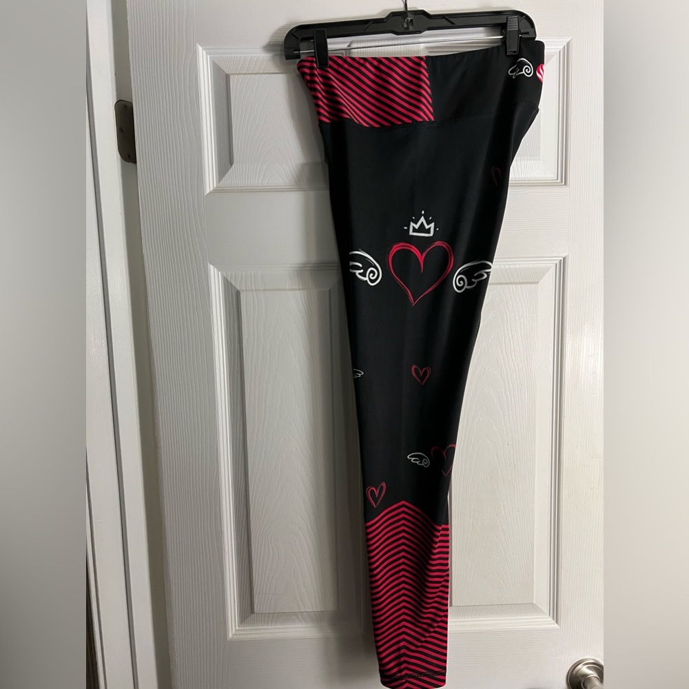 Large Miami fitwear heart leggings